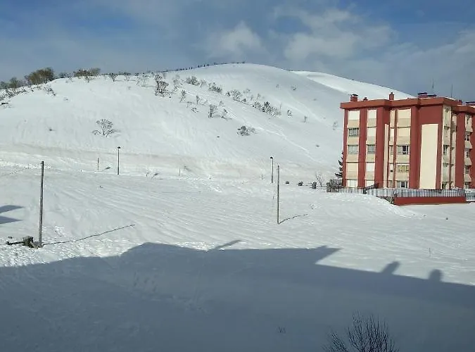 Pena Del Viento A Pie De Pistas Estacion San Isidro